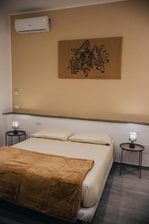 Hotel Amori 85 Palermo Esterno foto